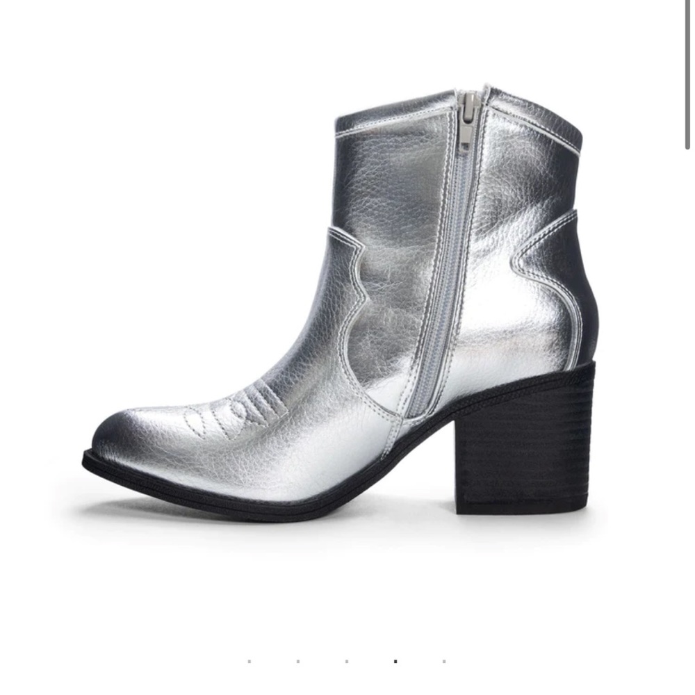 Women’s Unite Western Boot/ Silver